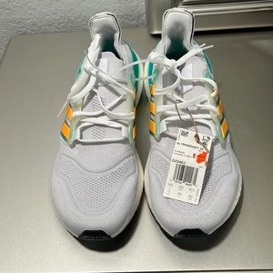adidas UltraBoost 22 'White Mint Rush' GX5463 Marathon Running Shoes Size 11 Men